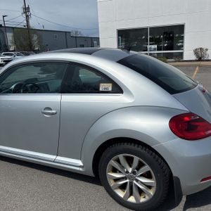 VOLKSWAGEN BEETLE TDI - 6