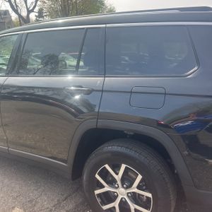 JEEP GRAND CHEROKEE L LIMITED - 6