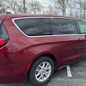 CHRYSLER VOYAGER LX - 9