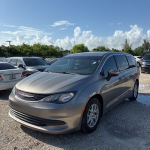 صورة 1 لـ 2018 Chrysler PACIFICA LX