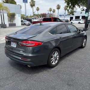 FORD FUSION SE - 7