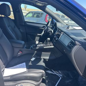 2025 Porsche MACAN — миниатюра 32