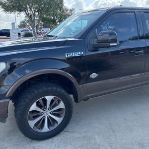 FORD F-150 KING RANCH - 2