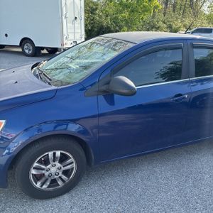 CHEVROLET SONIC LT AUTO - 2