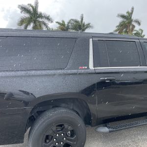 2017 Chevrolet SUBURBAN LT 照片 9