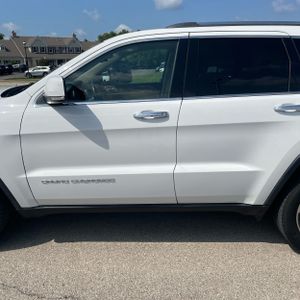 2014 JEEP GRAND CHEROKEE LIMITED photo 4