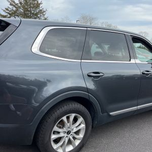 KIA TELLURIDE LX - 9