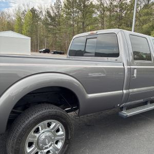 FORD F-350 SUPER DUTY LARIAT - 9