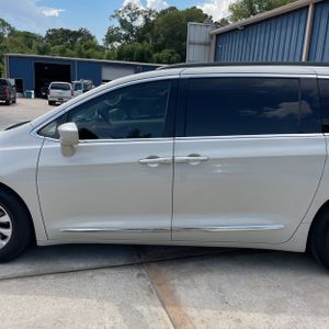 صورة 4 لـ 2017 Chrysler PACIFICA TOURING-L