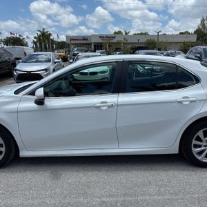 2024 Toyota CAMRY LE 照片 4