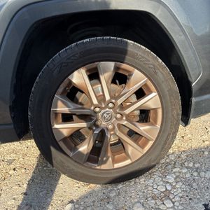 2019 Toyota RAV4 XLE PREMIUM 照片 18
