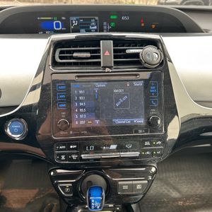 صورة مصغرة 37 لـ 2017 Toyota PRIUS THREE