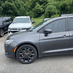 2018 Chrysler PACIFICA TOURING L — фото 2