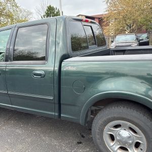 FORD F-150 LARIAT - 6