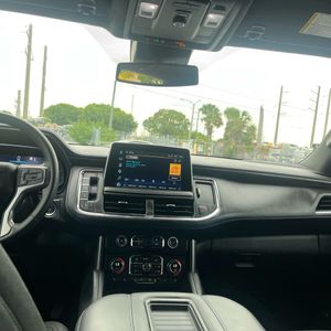 2024 Chevrolet SUBURBAN LT photo 38