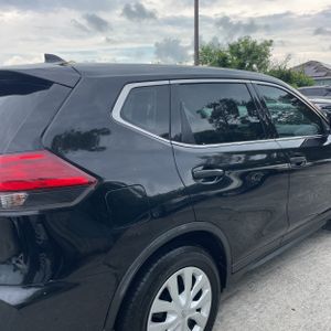 2017 Nissan ROGUE SV 照片 9