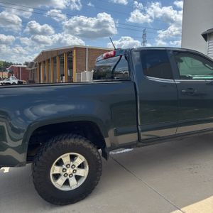 CHEVROLET COLORADO WORK TRUCK - 9