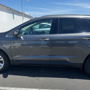 FORD EDGE SEL - 4