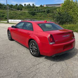 صورة 5 لـ 2016 Chrysler 300 S
