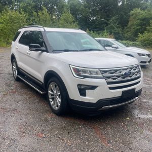2018 FORD EXPLORER XLT photo 8