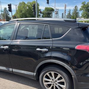 2018 Toyota RAV4 LIMITED photo 6