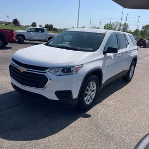 CHEVROLET TRAVERSE LS - 1