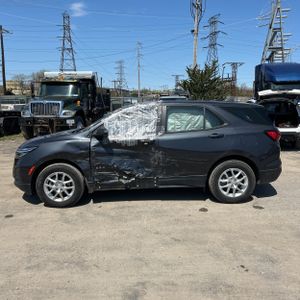 CHEVROLET EQUINOX LS - 3