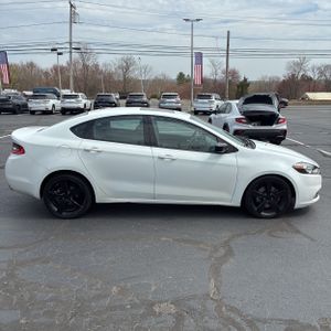 DODGE DART SXT - 10