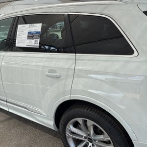 2025 AUDI Q7 PREMIUM PLUS photo 6