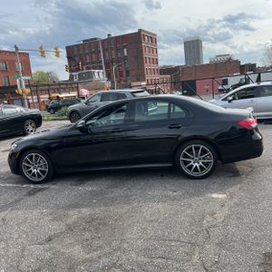 MERCEDES-BENZ E-CLASS - 3