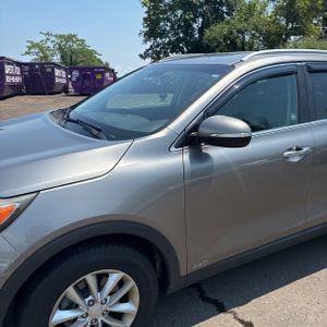 صورة 2 لـ 2017 KIA SORENTO LX