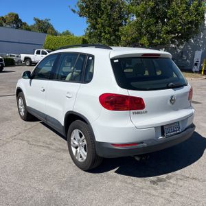 VOLKSWAGEN TIGUAN 2.0T S - 5