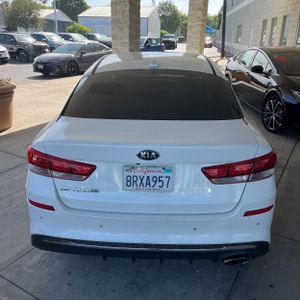 2020 KIA OPTIMA LX — фото 7
