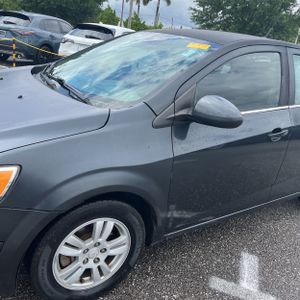 CHEVROLET SONIC LT AUTO - 2