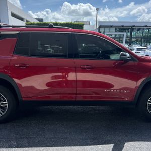 2025 Chevrolet TRAVERSE LT — фото 11