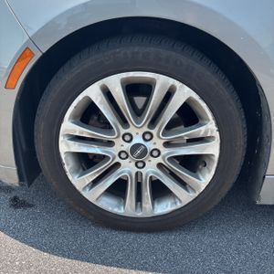 2016 Lincoln MKZ BASE — миниатюра 17