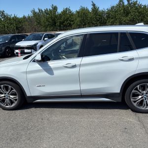 BMW X1 SDRIVE28I - 4
