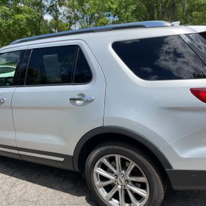 FORD EXPLORER LIMITED - 6