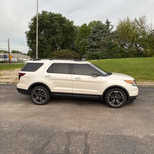 FORD EXPLORER SPORT - 10