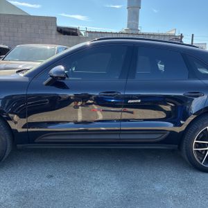 2022 Porsche MACAN BASE — фото 4