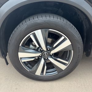 صورة مصغرة 17 لـ 2023 Nissan ROGUE SL