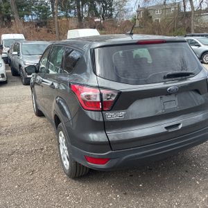 FORD ESCAPE S - 5