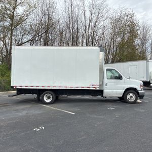 FORD COMMERCIAL VANS - 10