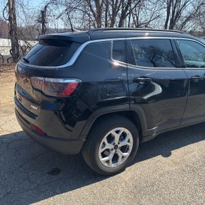 JEEP COMPASS LATITUDE 4X4 - 9