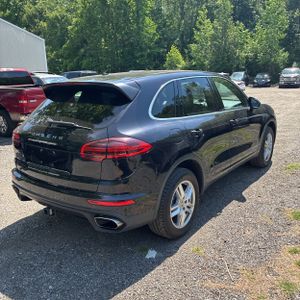 PORSCHE CAYENNE - 8