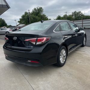 HYUNDAI SONATA HYBRID SE - 8