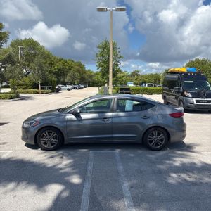 2018 Hyundai ELANTRA SEL — фото 3