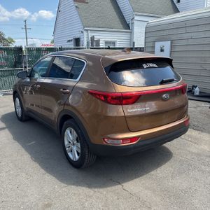 KIA SPORTAGE LX - 5