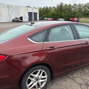 FORD FUSION SE - 9