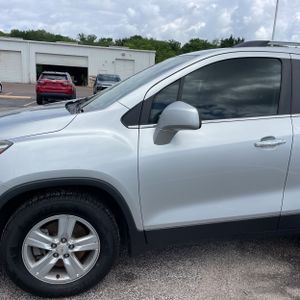 CHEVROLET TRAX LT - 2
